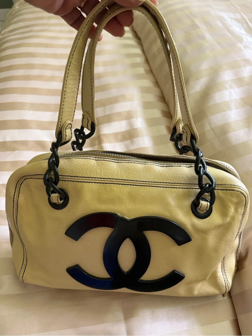 CHANEL Cream Leather Zip Pouch with Gold Tone Hardware